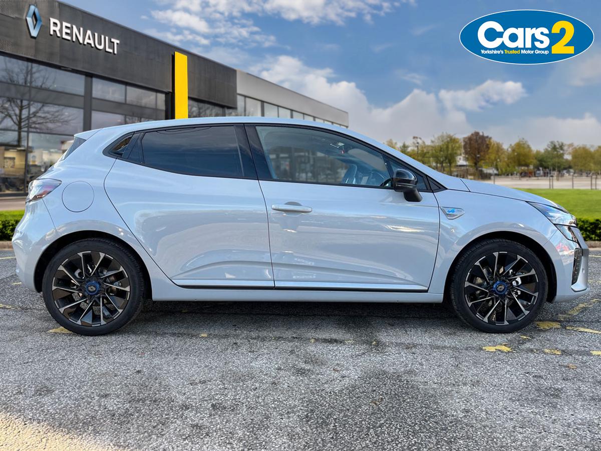 Used Renault Clio 2025 for sale - 76661070: Photo 2