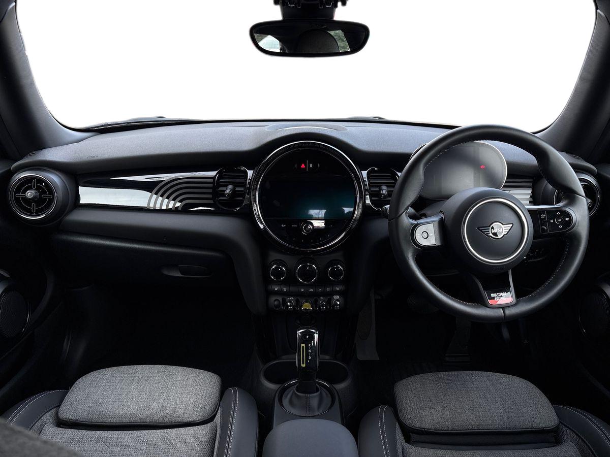 Used MINI Hatch 2023 for sale - 77810226: Photo 11