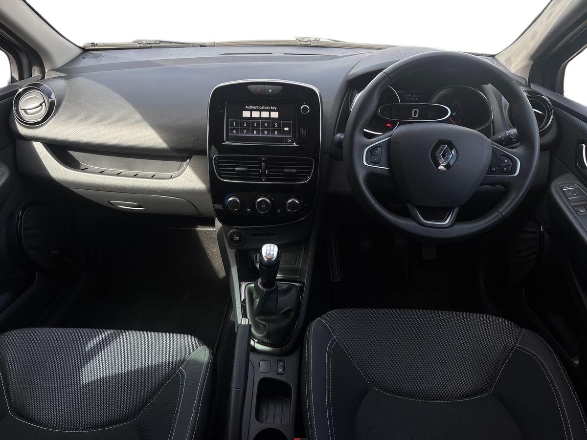 Used Renault Clio 2019 for sale - 76541180: Photo 11