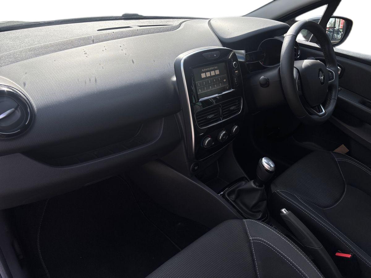 Used Renault Clio 2019 for sale - 76541180: Photo 15