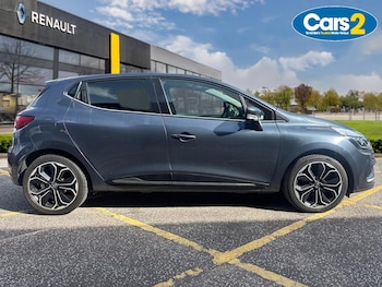 Used Renault Clio 2019 for sale - 76541180: Photo