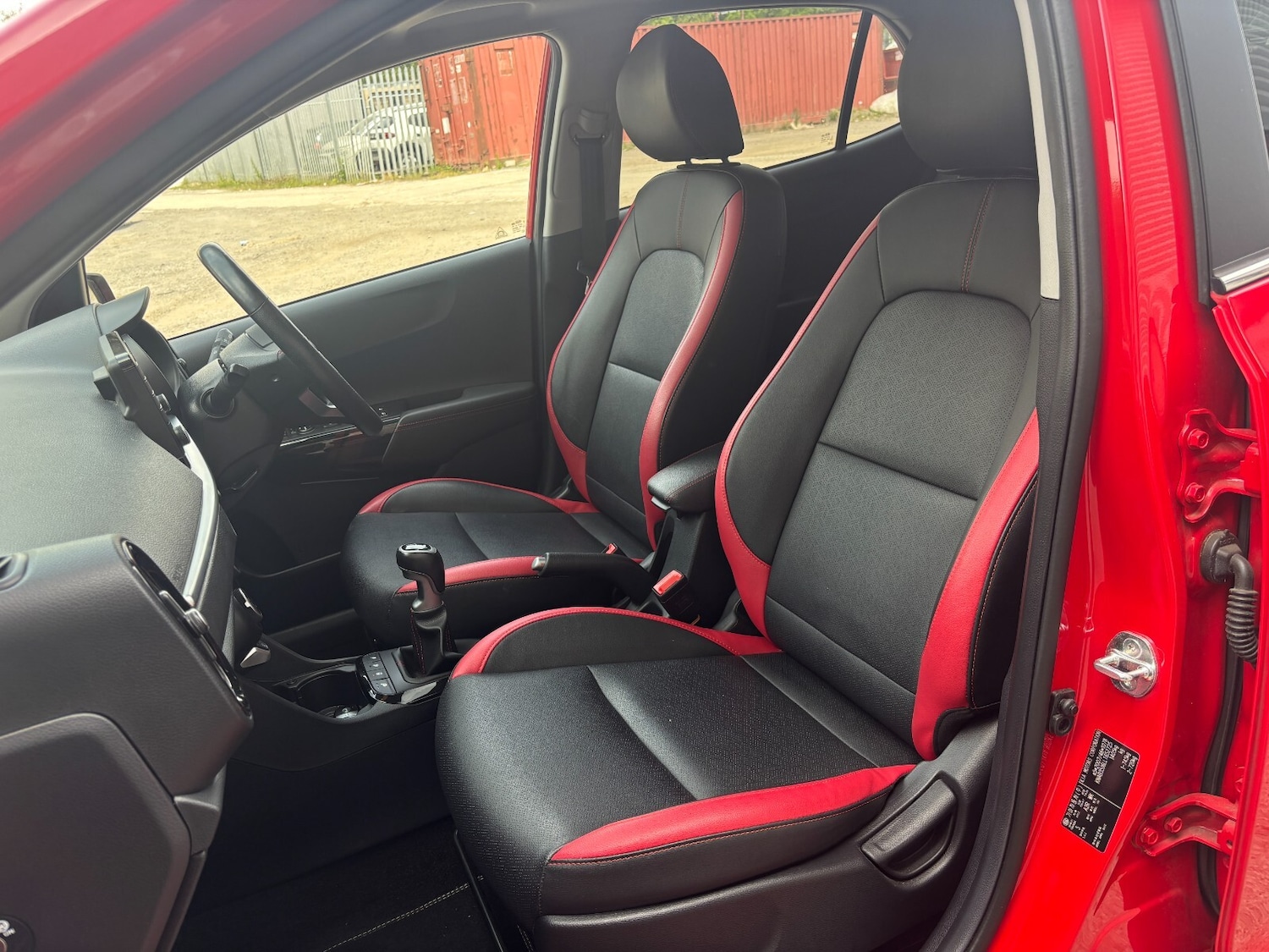 Used Kia Picanto 2020 for sale - 76541236: Photo 11