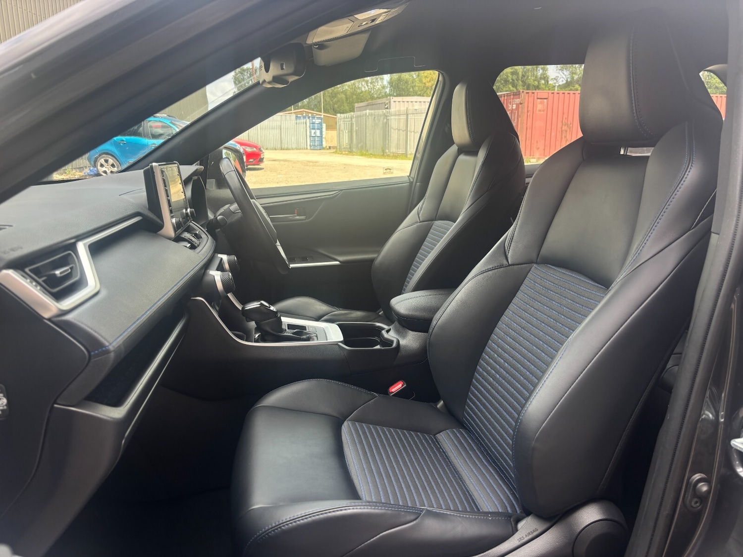 Used Toyota RAV4 2020 for sale - 76541235: Photo 10