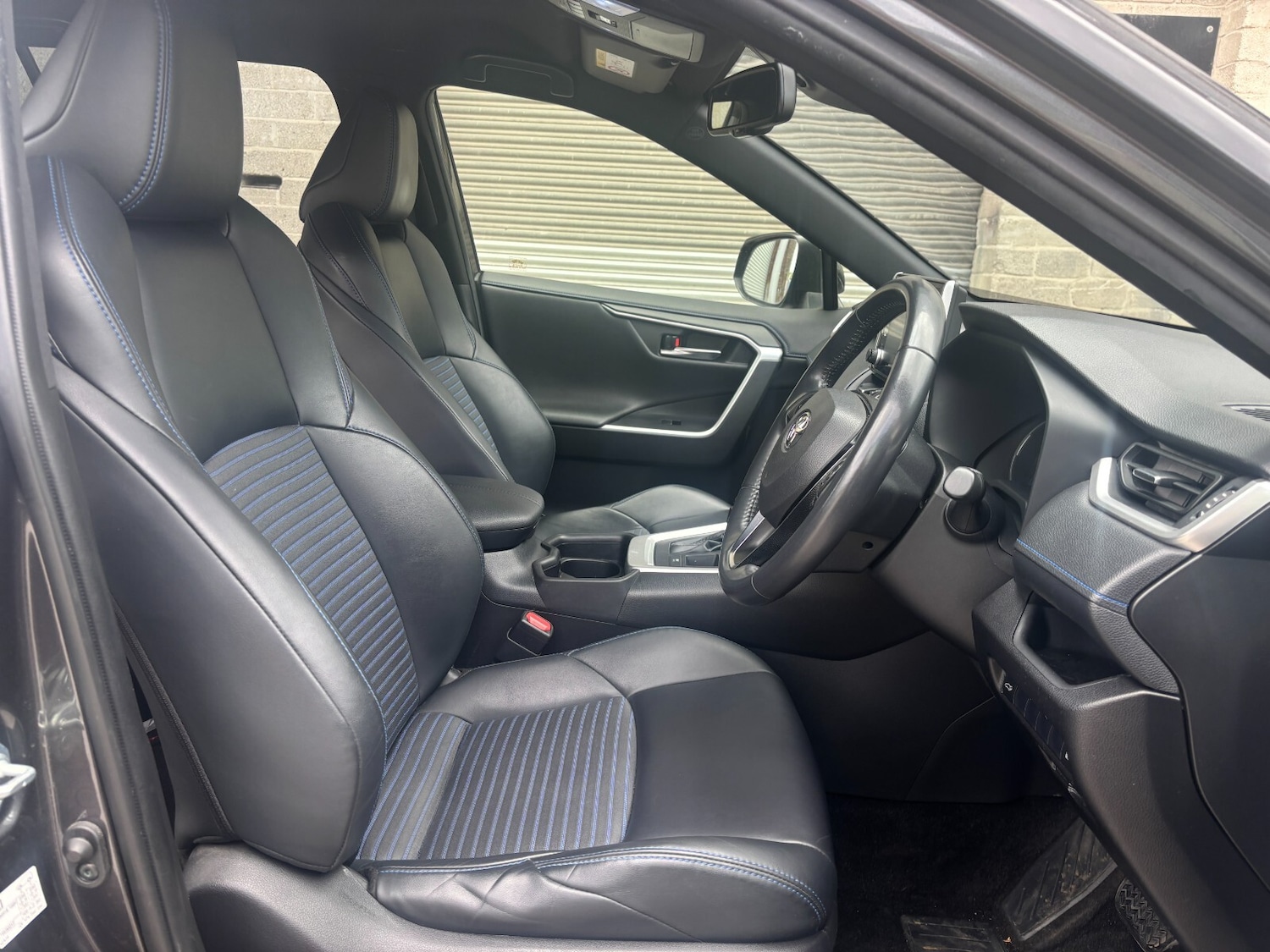 Used Toyota RAV4 2020 for sale - 76541235: Photo 12