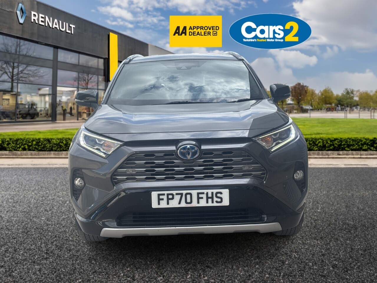 Used Toyota RAV4 2020 for sale - 76541235: Photo 2