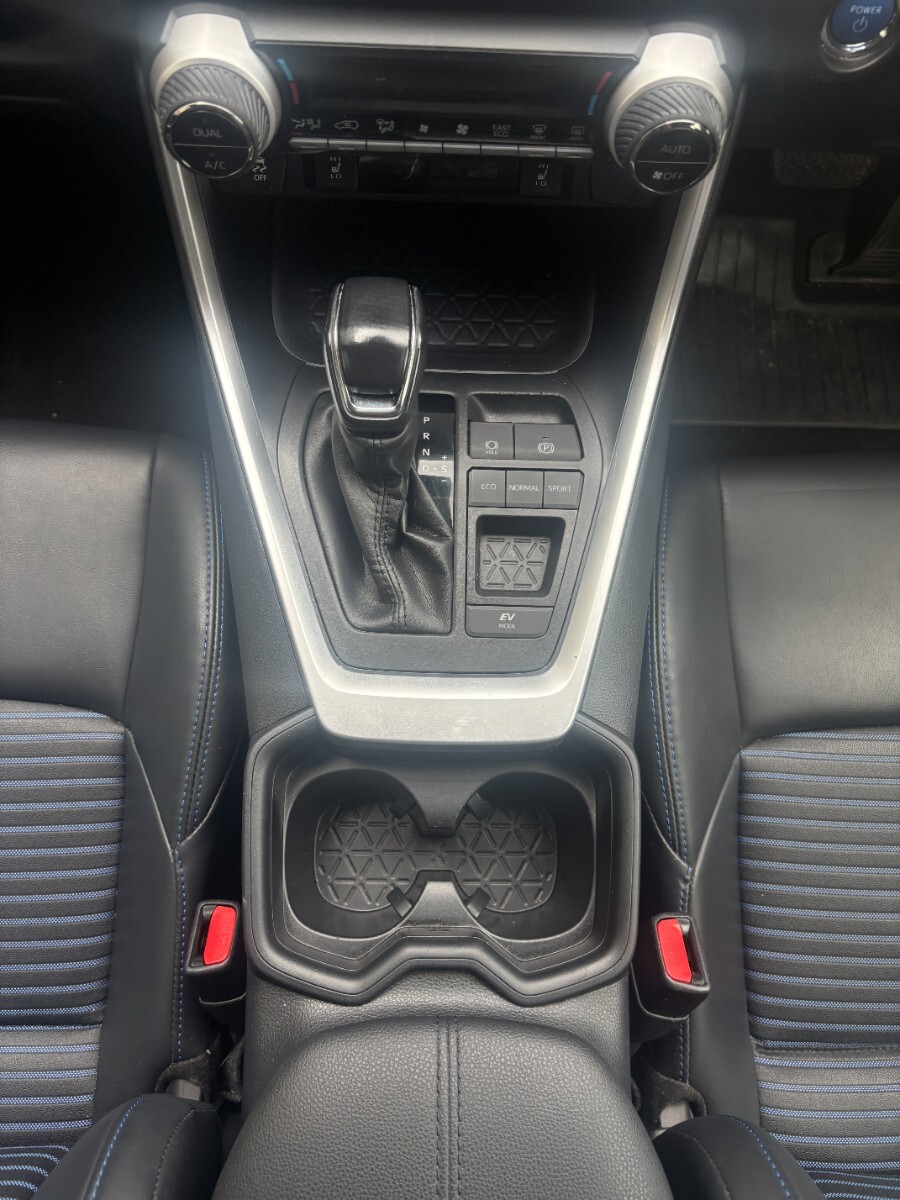 Used Toyota RAV4 2020 for sale - 76541235: Photo 22