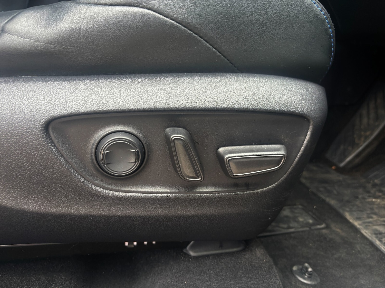 Used Toyota RAV4 2020 for sale - 76541235: Photo 24