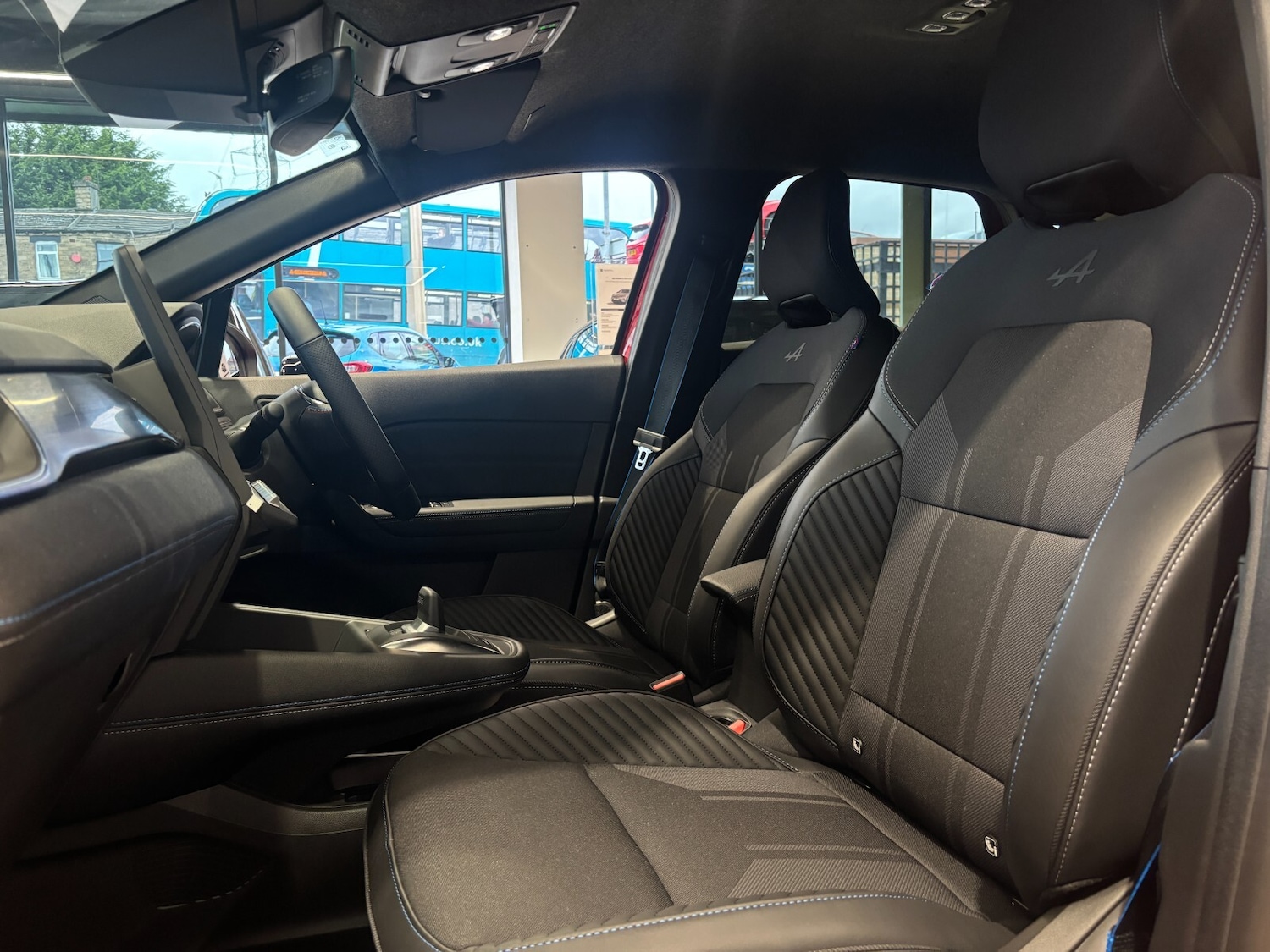 Used Renault Captur 2025 for sale - 76541258: Photo 9