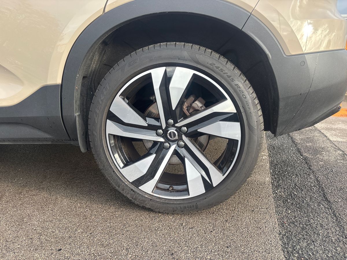 Used Volvo XC40 2024 for sale - 76541184: Photo 9