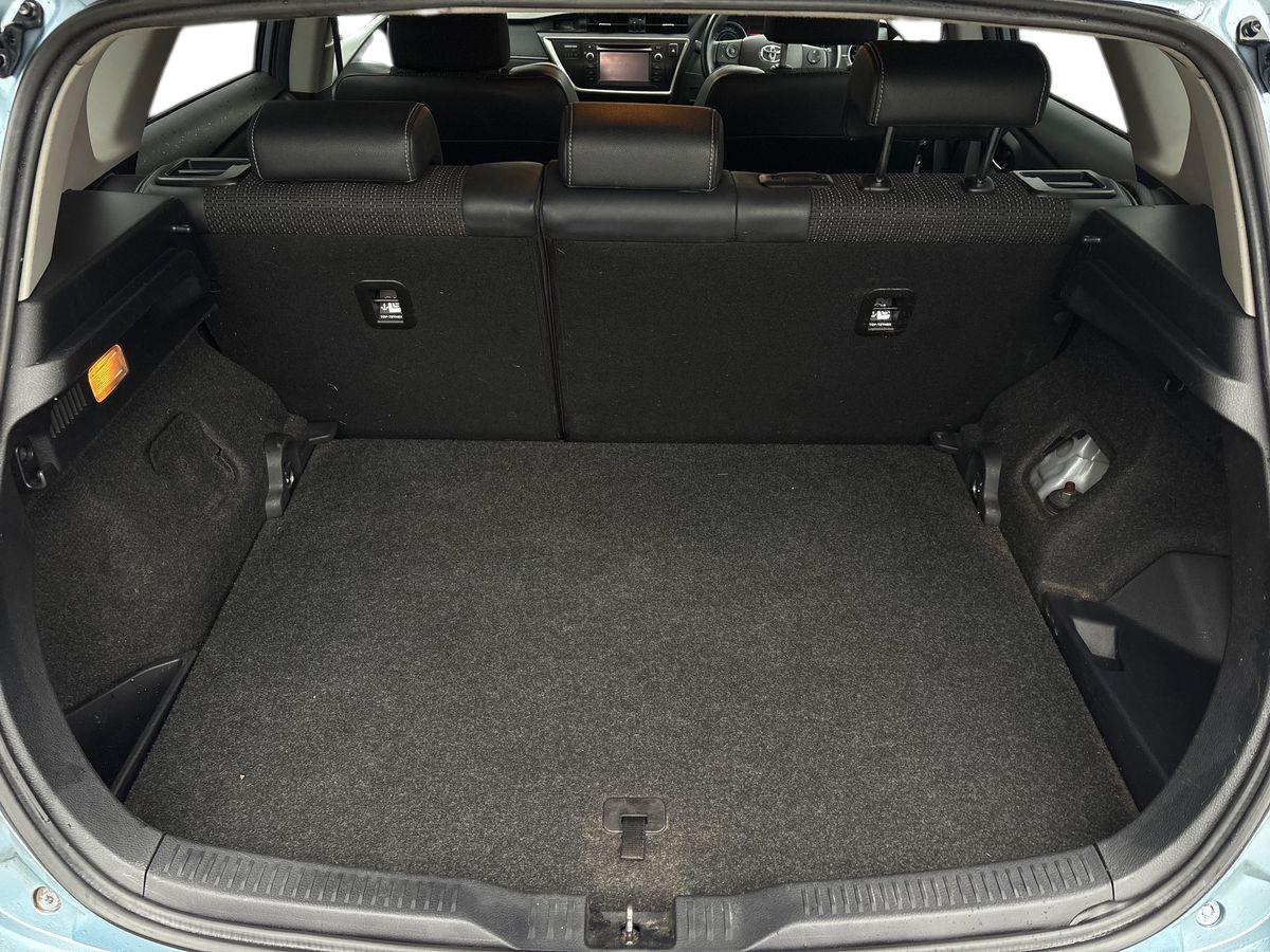 Used Toyota Auris 2013 for sale - 77372988: Photo 18