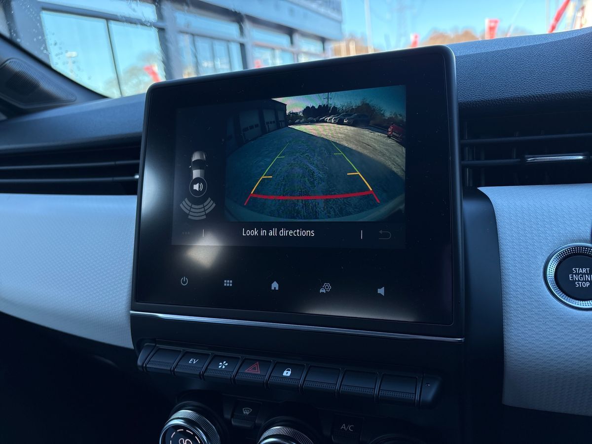 Used Renault Clio 2023 for sale - 77205650: Photo 19