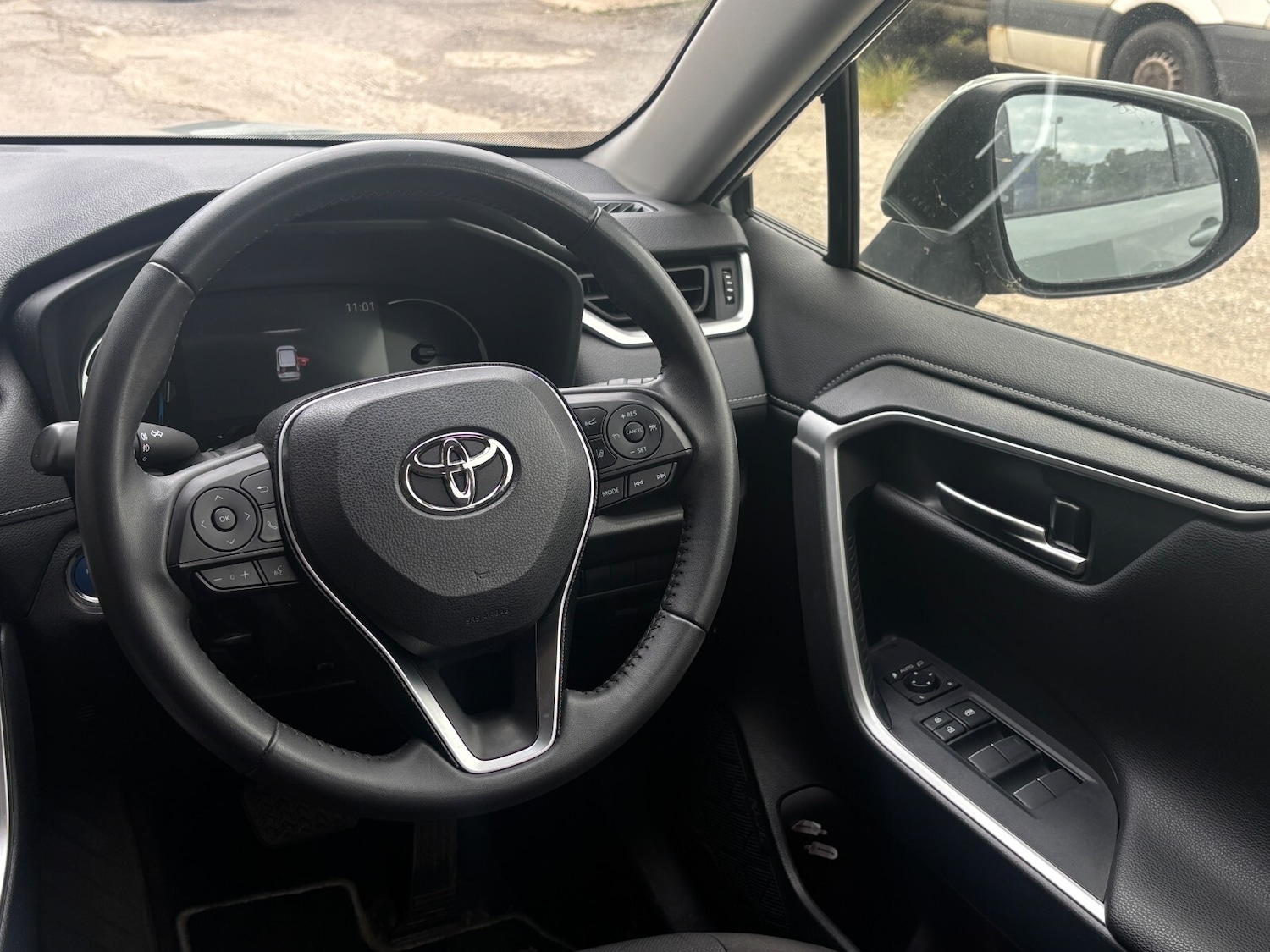 Used Toyota RAV4 2021 for sale - 76541192: Photo 11