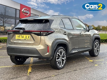 Used Toyota Yaris Cross 2024 for sale - 76960191: Photo