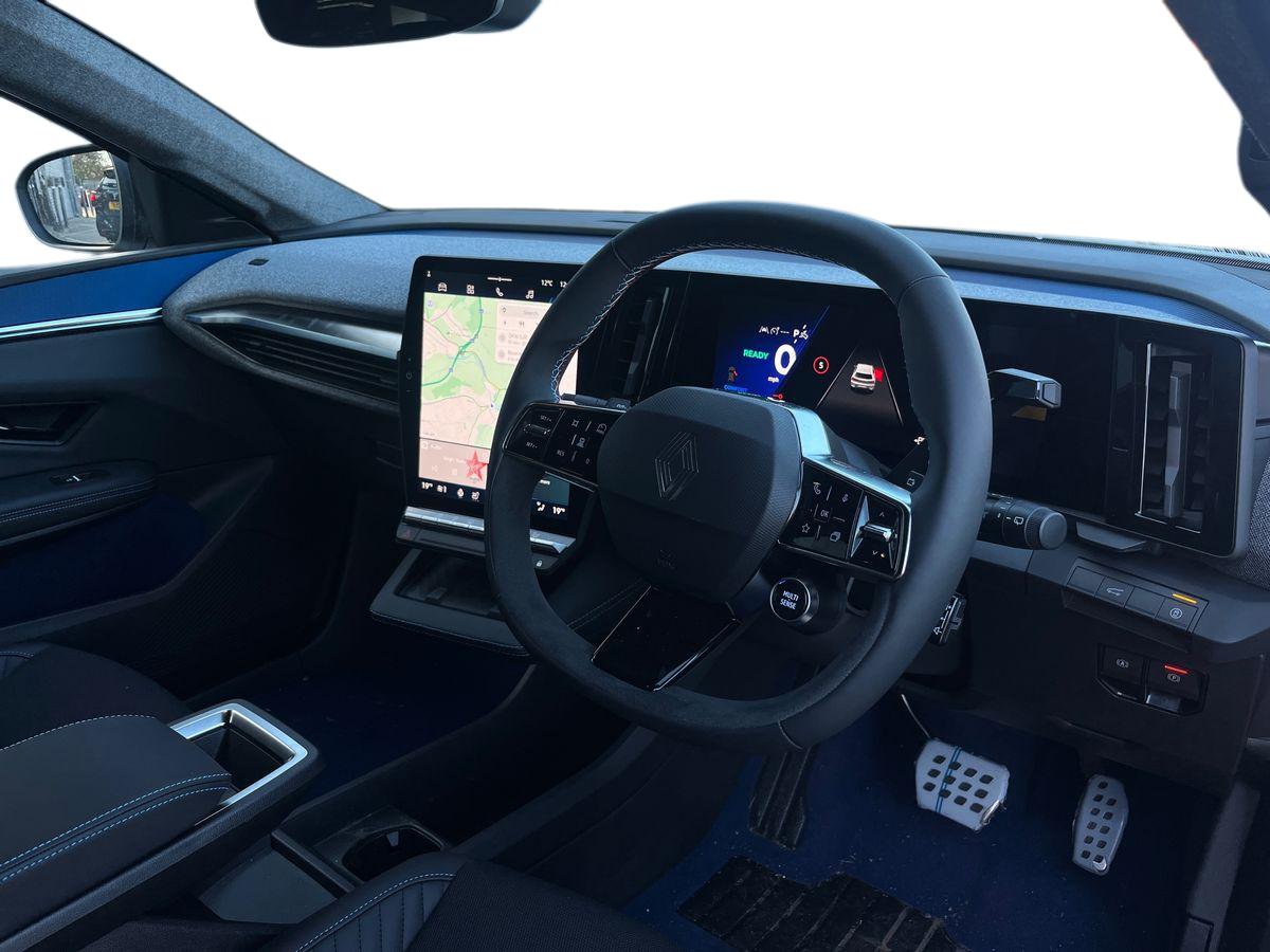 Used Renault Scenic E-Tech 2025 for sale - 76609487: Photo 10