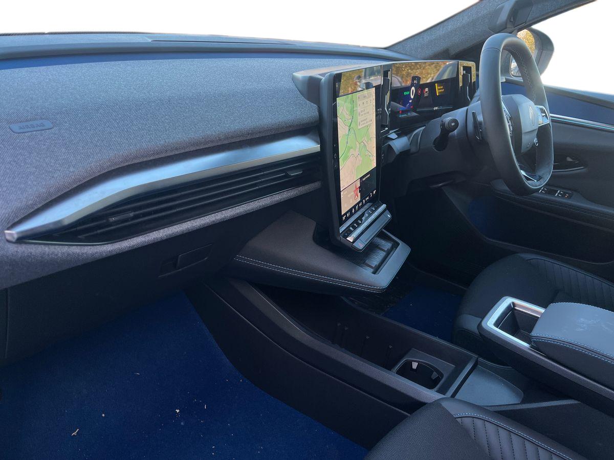 Used Renault Scenic E-Tech 2025 for sale - 76609487: Photo 15