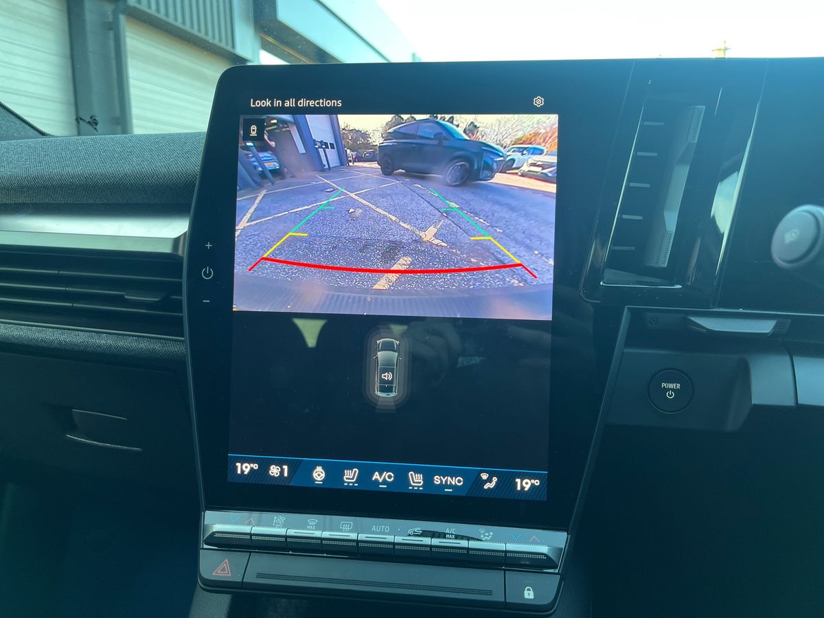 Used Renault Scenic E-Tech 2025 for sale - 76609487: Photo 19