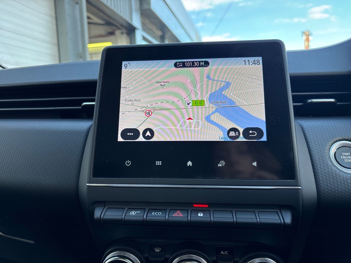 Used Renault Clio 2021 for sale - 76541237: Photo 20