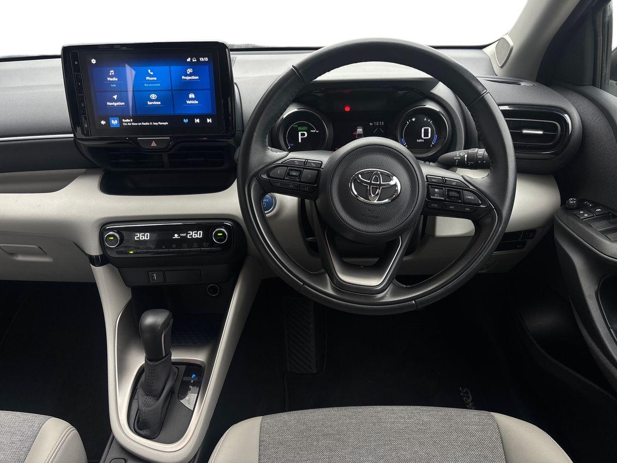 Used Toyota Yaris 2022 for sale - 76541239: Photo 12