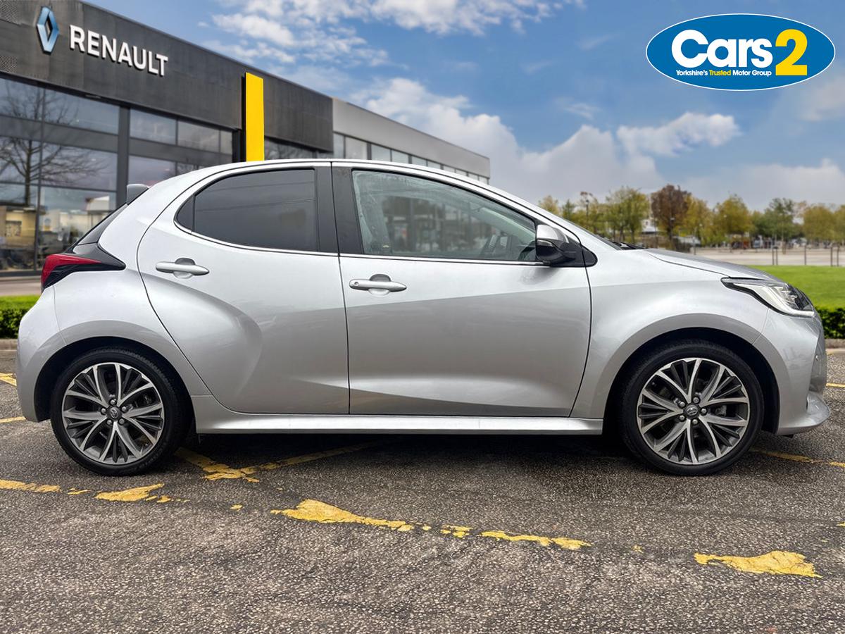 Used Toyota Yaris 2022 for sale - 76541239: Photo 2