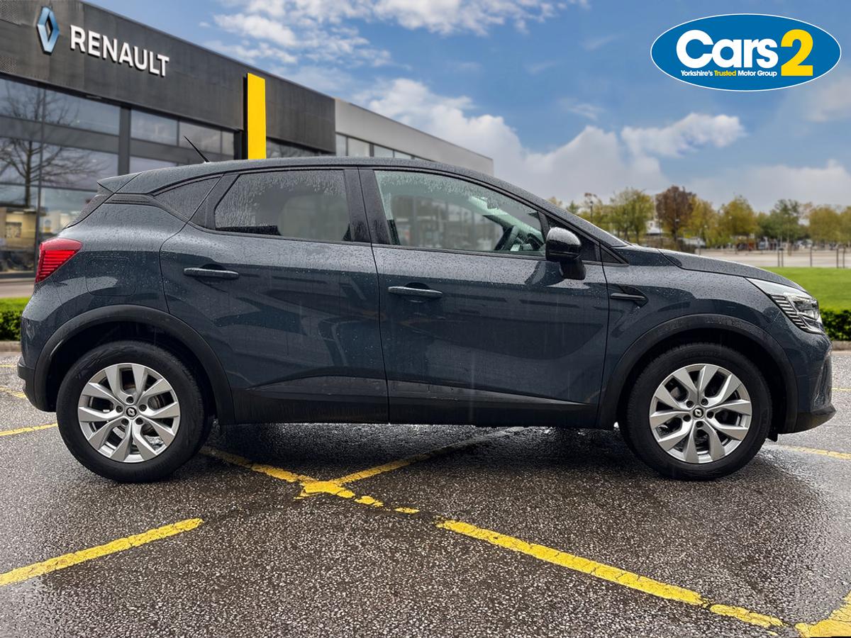Used Renault Captur 2022 for sale - 77307488: Photo 2