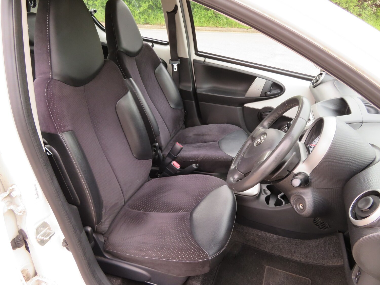 Used Toyota AYGO for sale - 78090684: Photo 8