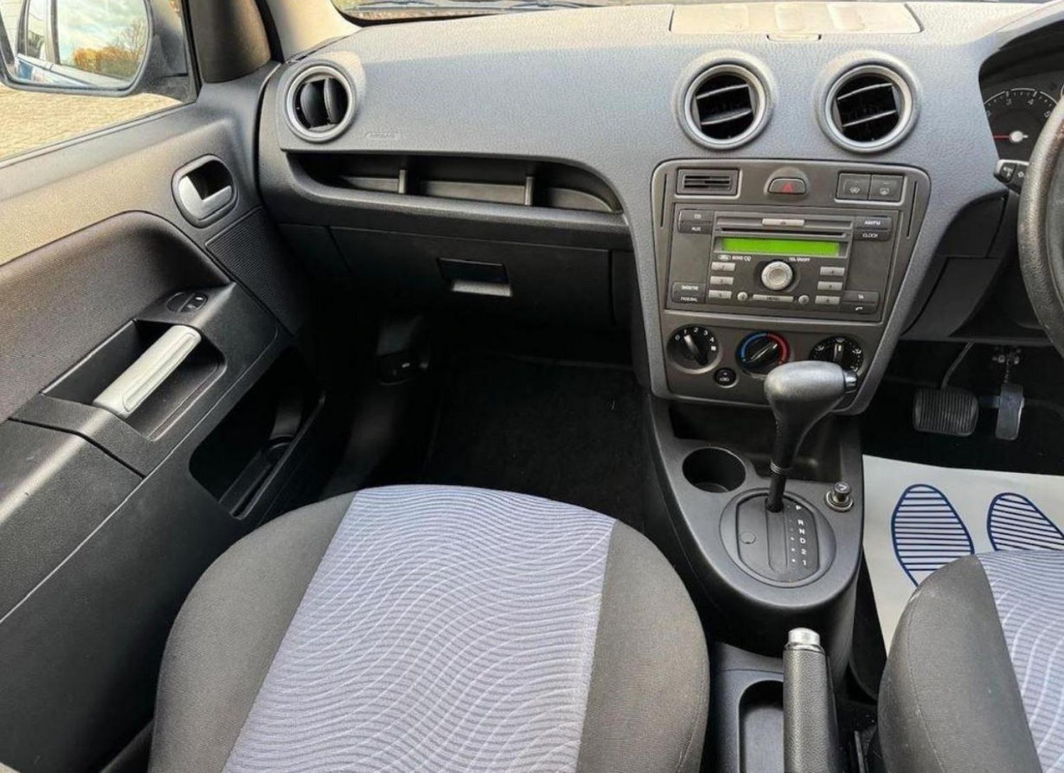 Used Ford Fusion 2009 for sale - 76358104: Photo 9