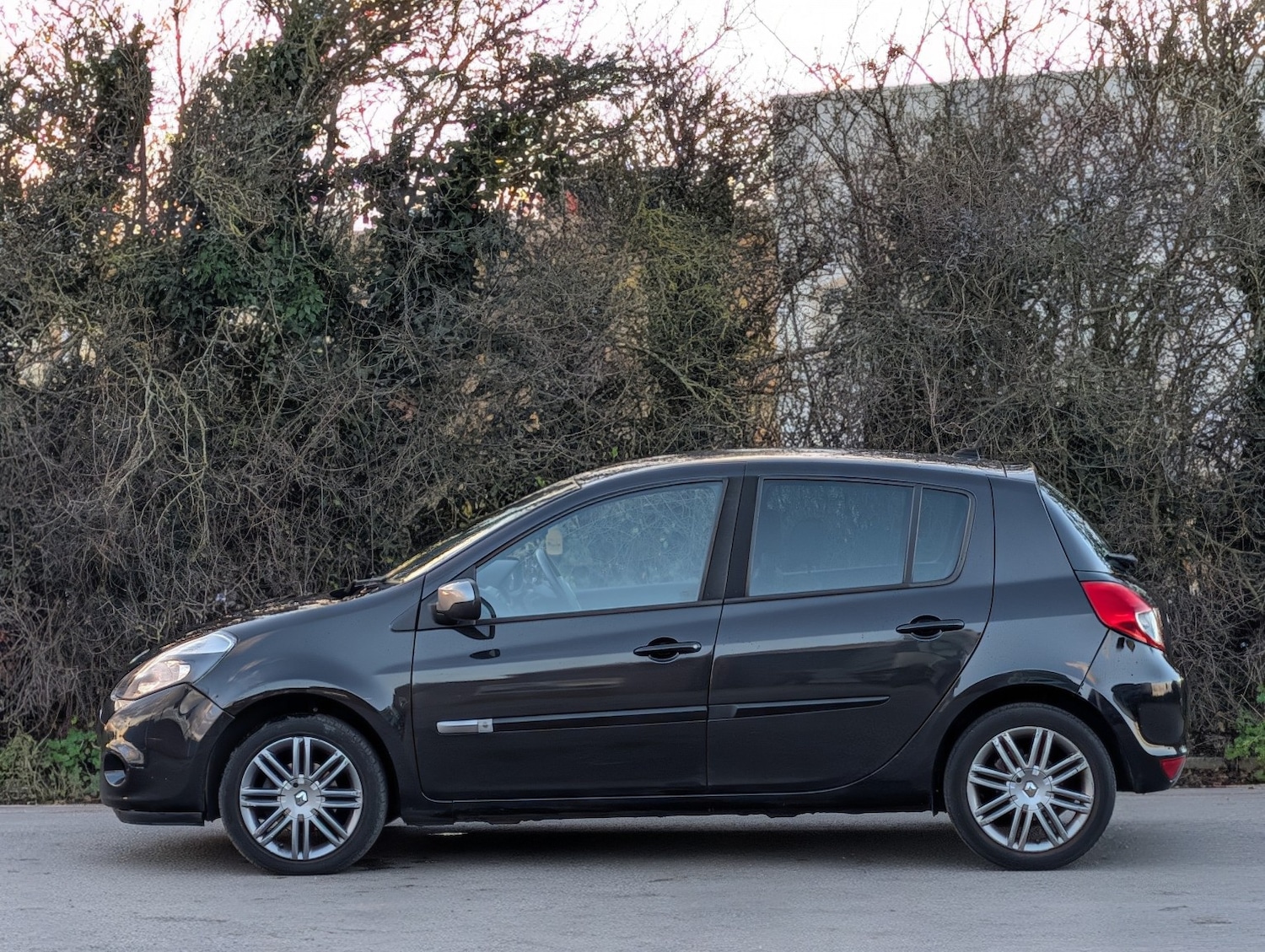 Used Renault Clio for sale - 76673252: Photo 4