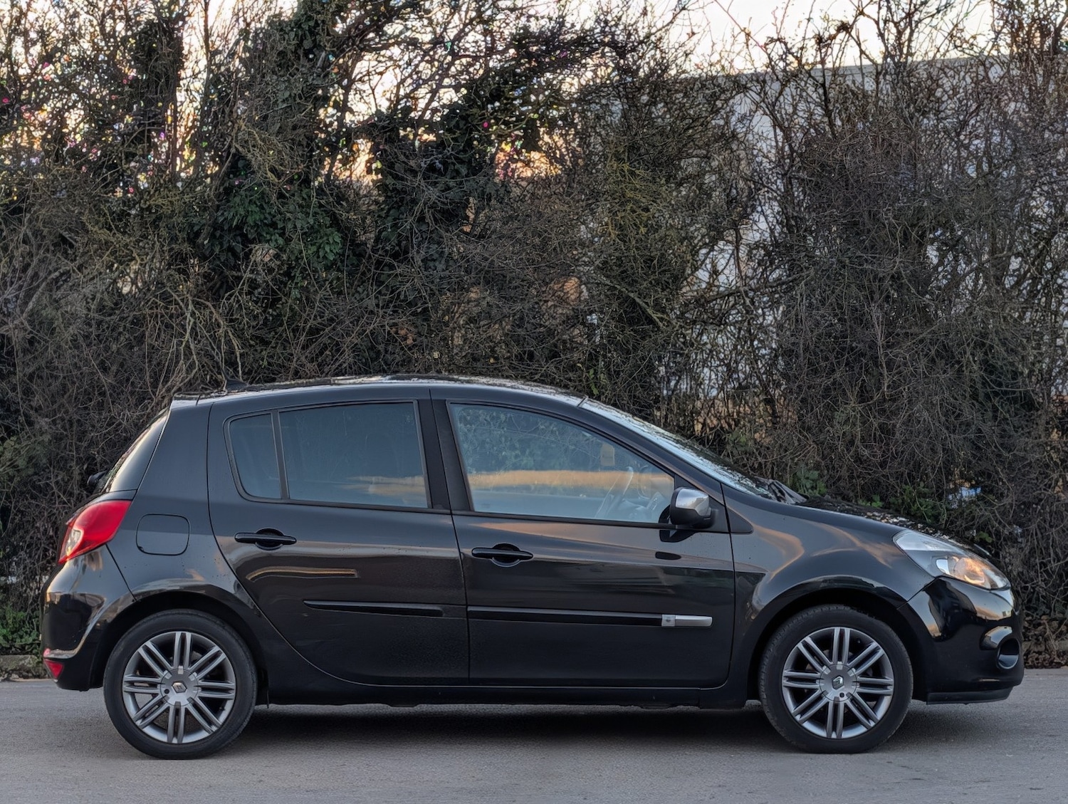 Used Renault Clio for sale - 76673252: Photo 8