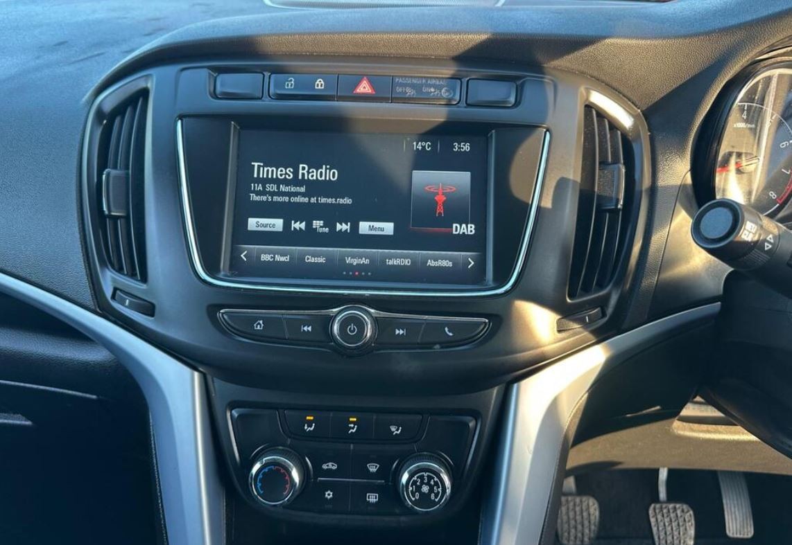 Used Vauxhall Zafira Tourer for sale - 76673253: Photo 18