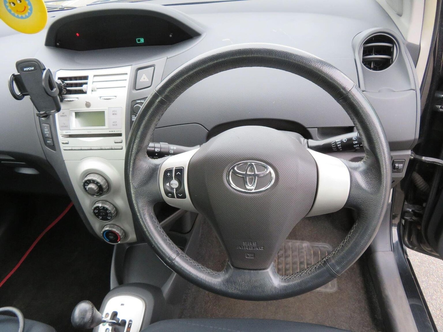 Used Toyota Yaris 2007 for sale - 76358088: Photo 13