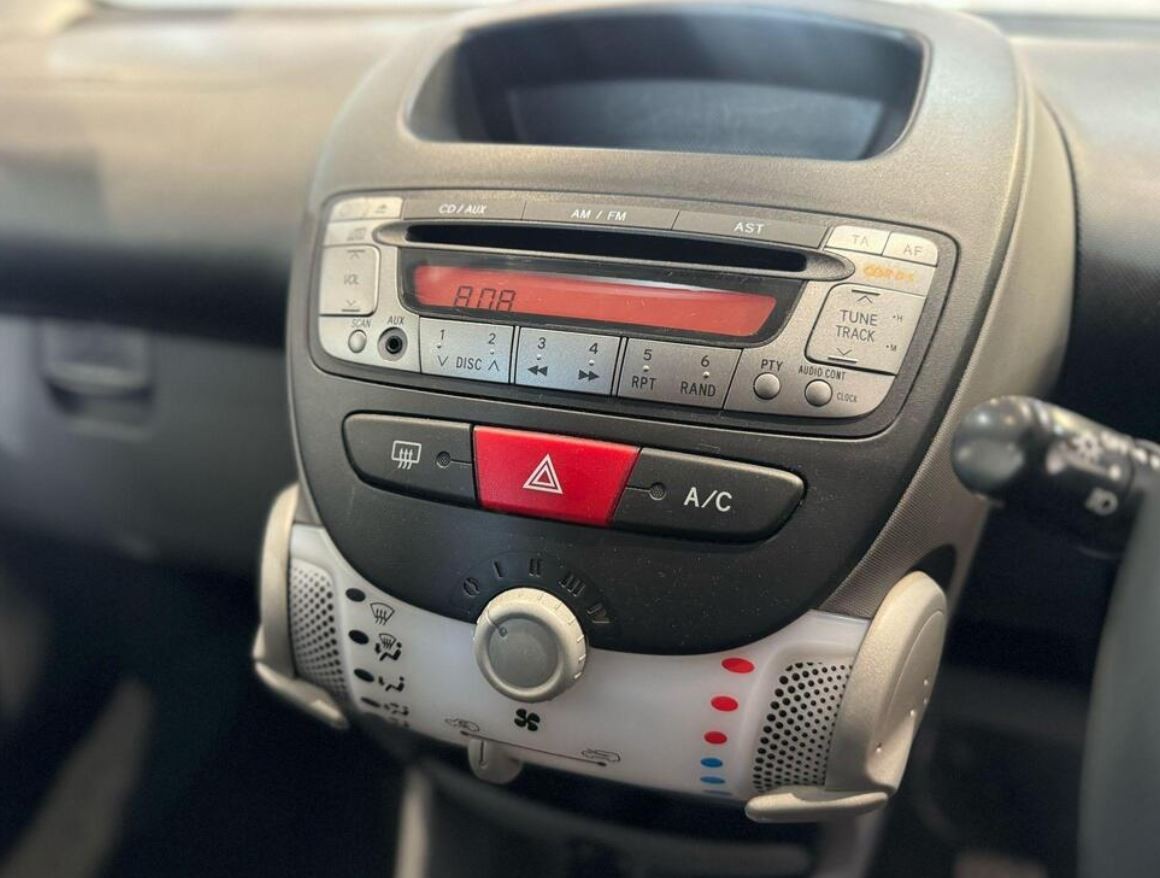 Used Toyota AYGO for sale - 76718411: Photo 10