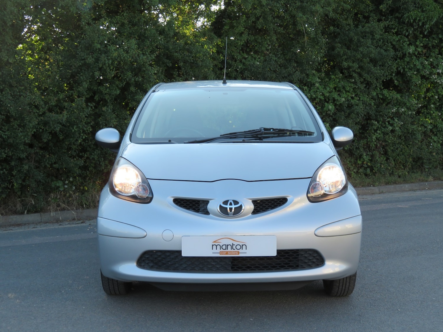 Used Toyota AYGO for sale - 76718411: Photo 2