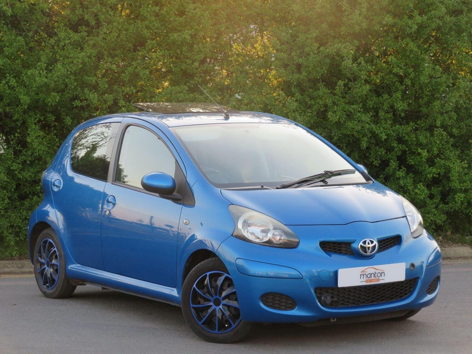 Used Toyota AYGO 2010 for sale - 76358073: Photo 1