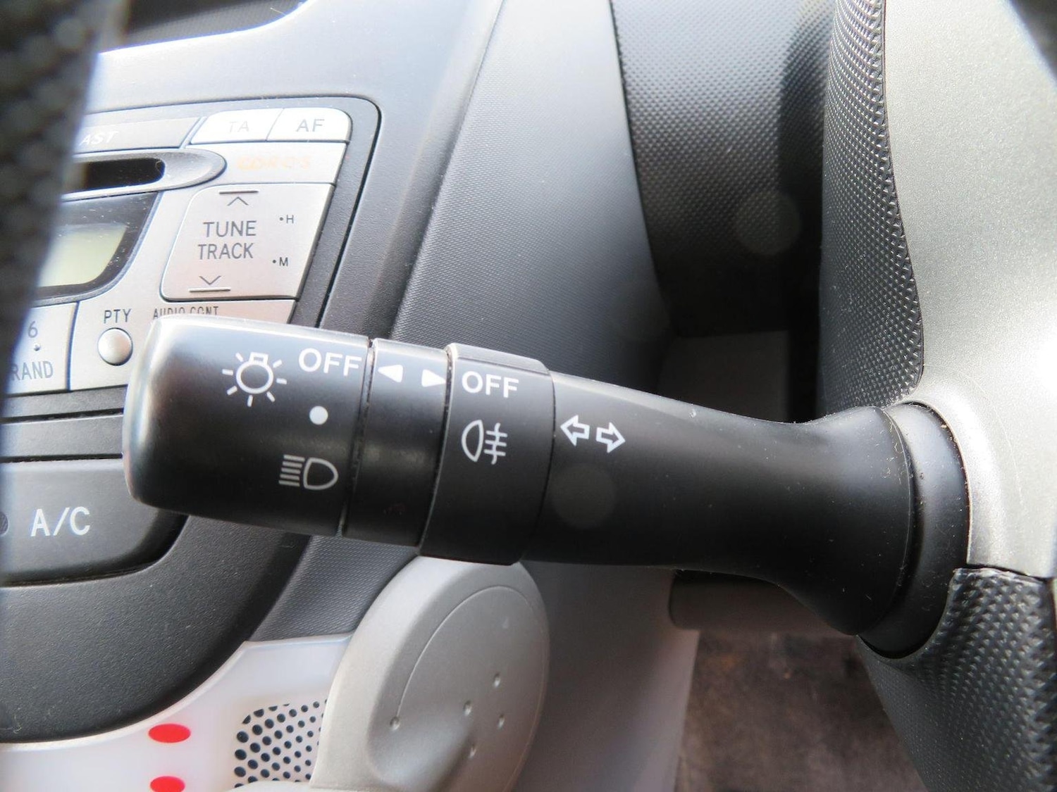 Used Toyota AYGO 2010 for sale - 76358073: Photo 20