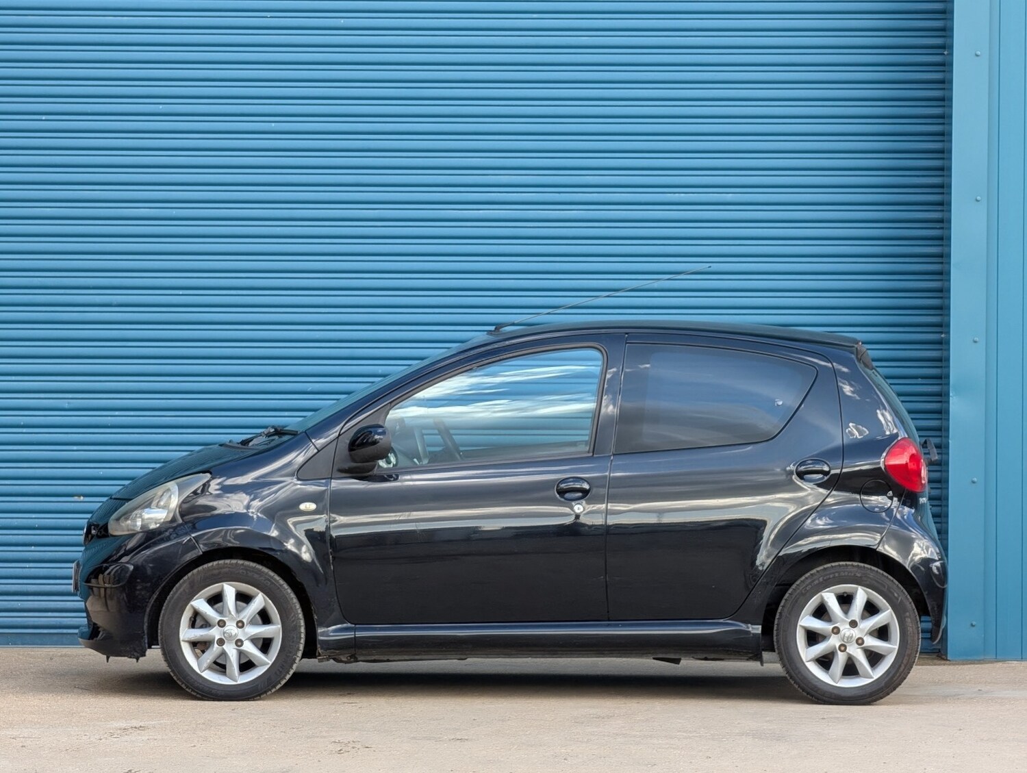 Used Toyota AYGO for sale - 78213612: Photo 4
