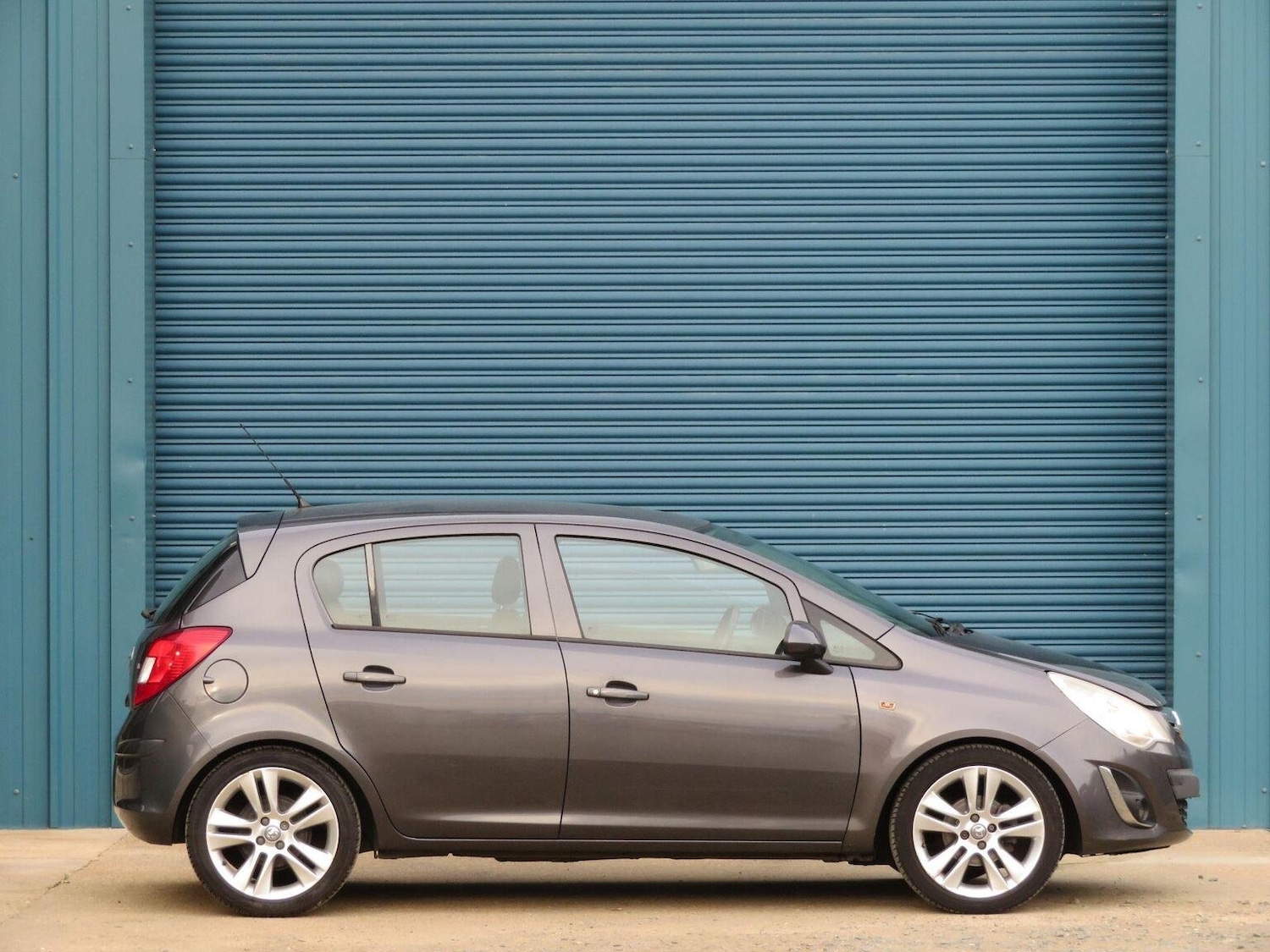 Used Vauxhall Corsa 2012 for sale - 76358187: Photo 8