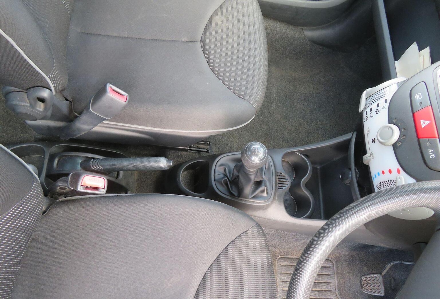 Used Peugeot 107 2012 for sale - 76358024: Photo 11