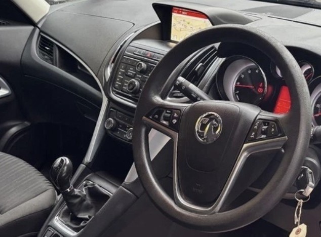 Used Vauxhall Zafira Tourer 2016 for sale - 77459921: Photo 11