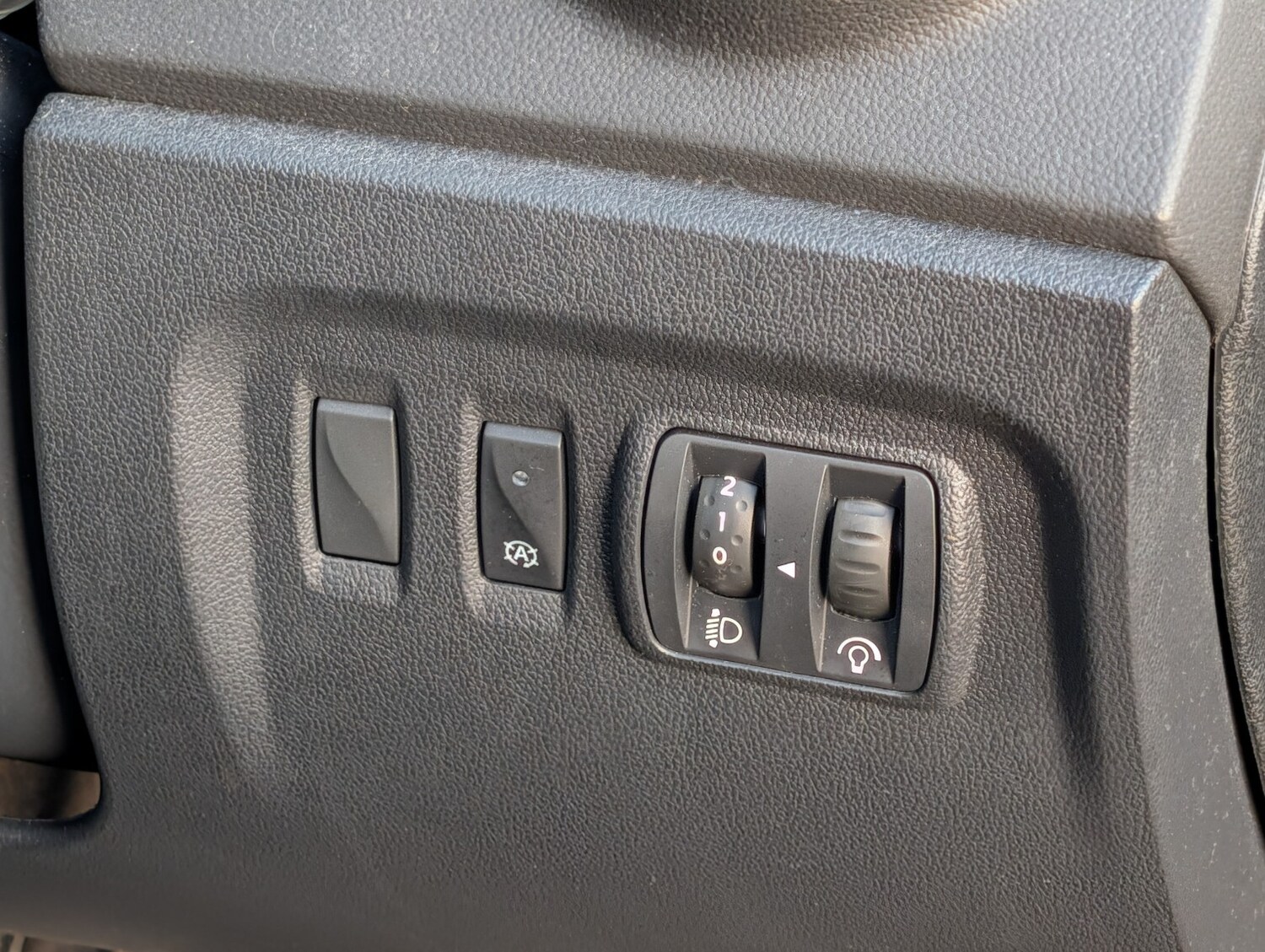 Used Renault Captur for sale - 78143761: Photo 10