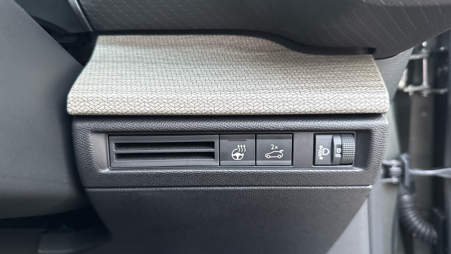 Used Citroen C5 X 2024 for sale - 76887904: Photo 34