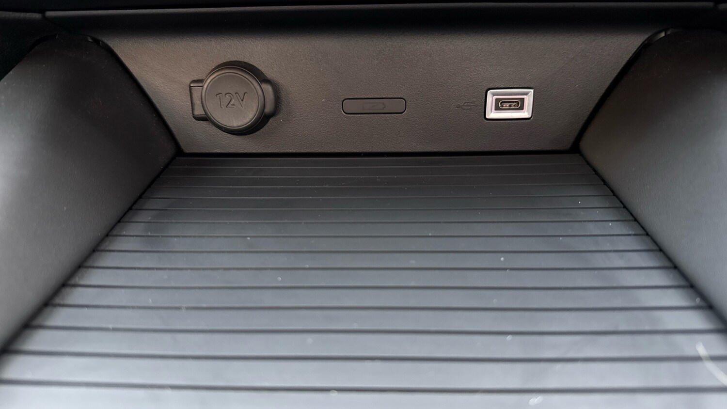 Used Citroen C5 X 2024 for sale - 76887904: Photo 55