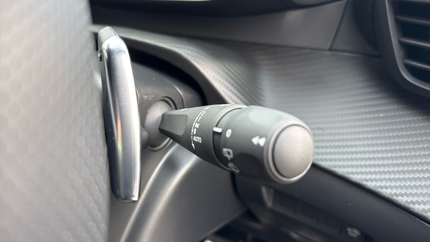 Used Peugeot 2008 2025 for sale - 77052610: Photo 28