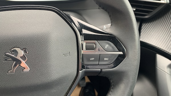 Used Peugeot 2008 2021 for sale - 76271340: Photo 24
