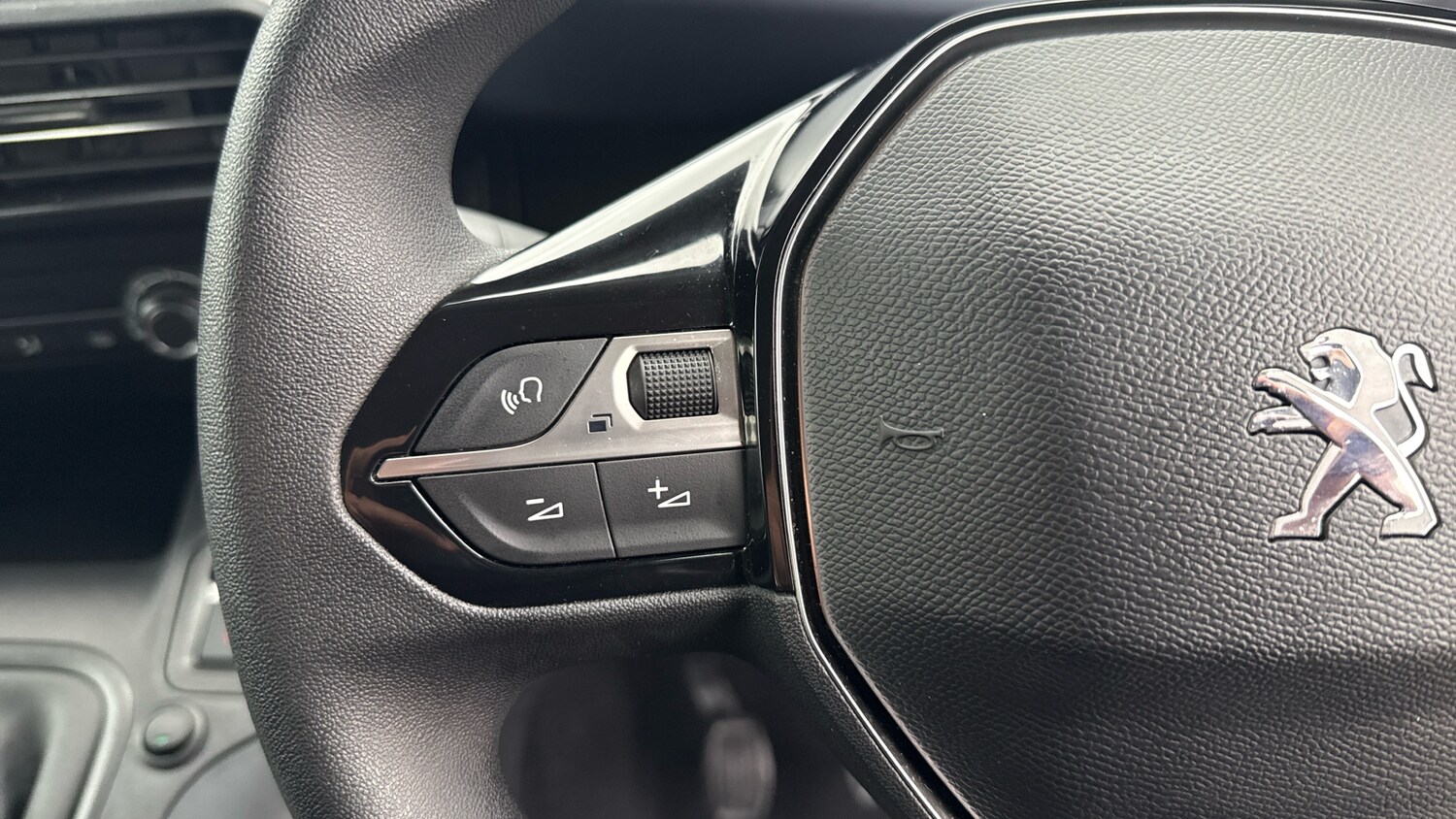 Used Peugeot Rifter 2022 for sale - 76574455: Photo 23