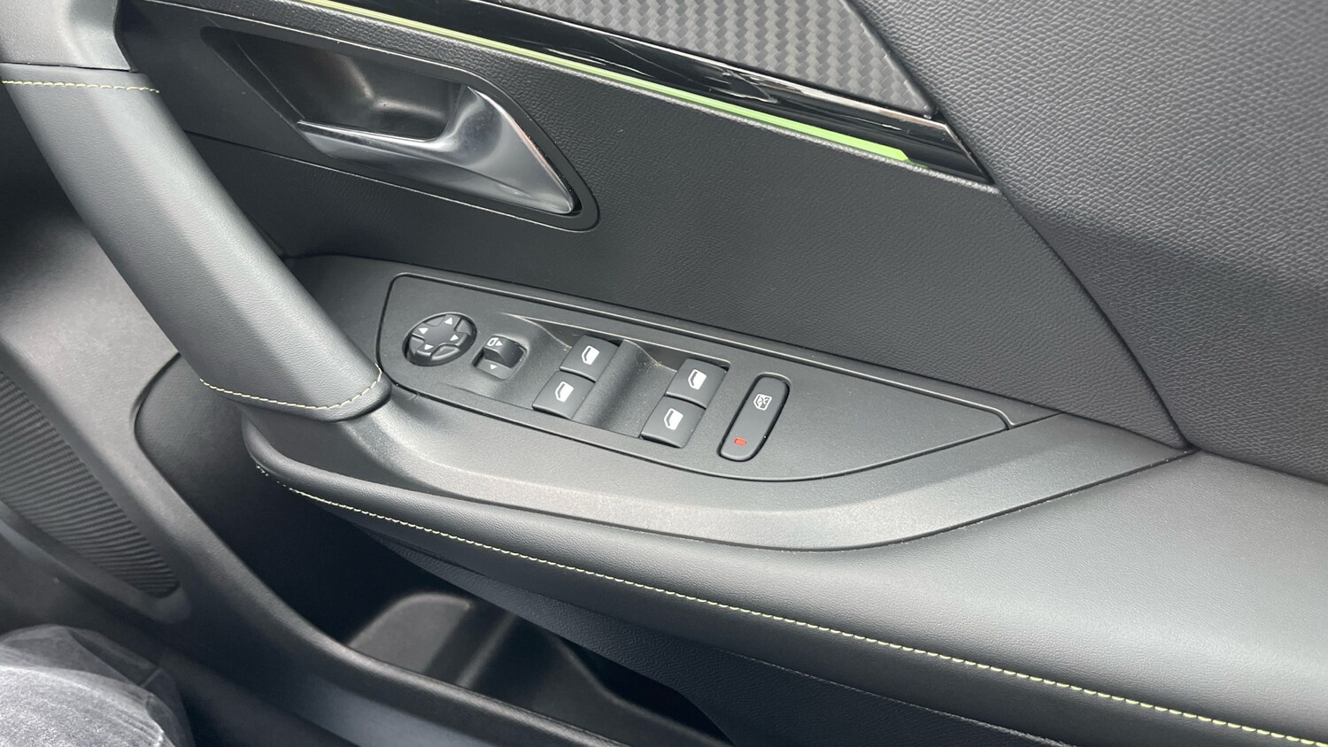 Used Peugeot 2008 2022 for sale - 77613608: Photo 22