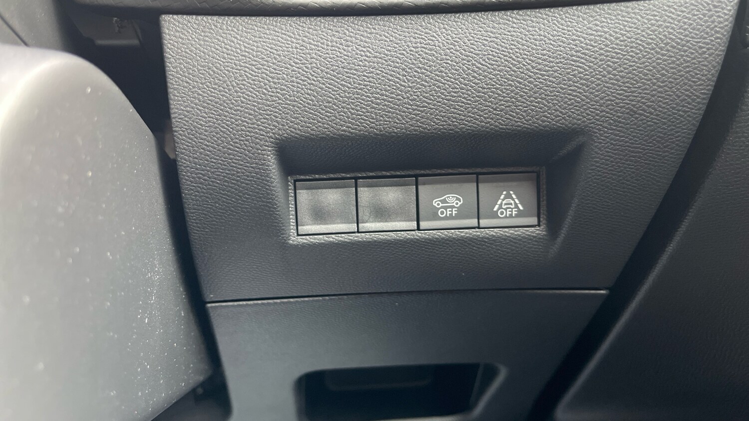 Used Peugeot 2008 2022 for sale - 77613608: Photo 36