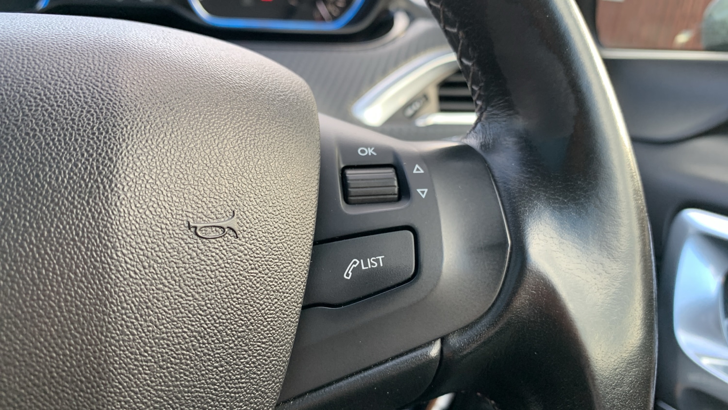 Used Peugeot 2008 2019 for sale - 76381467: Photo 24