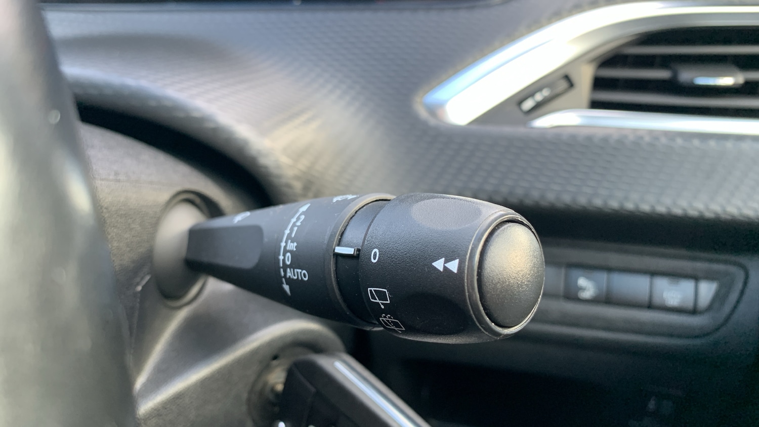 Used Peugeot 2008 2019 for sale - 76381467: Photo 28