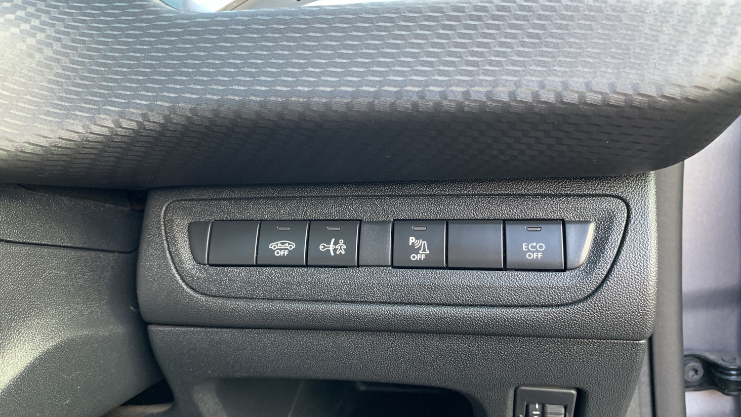 Used Peugeot 2008 2019 for sale - 76381467: Photo 34