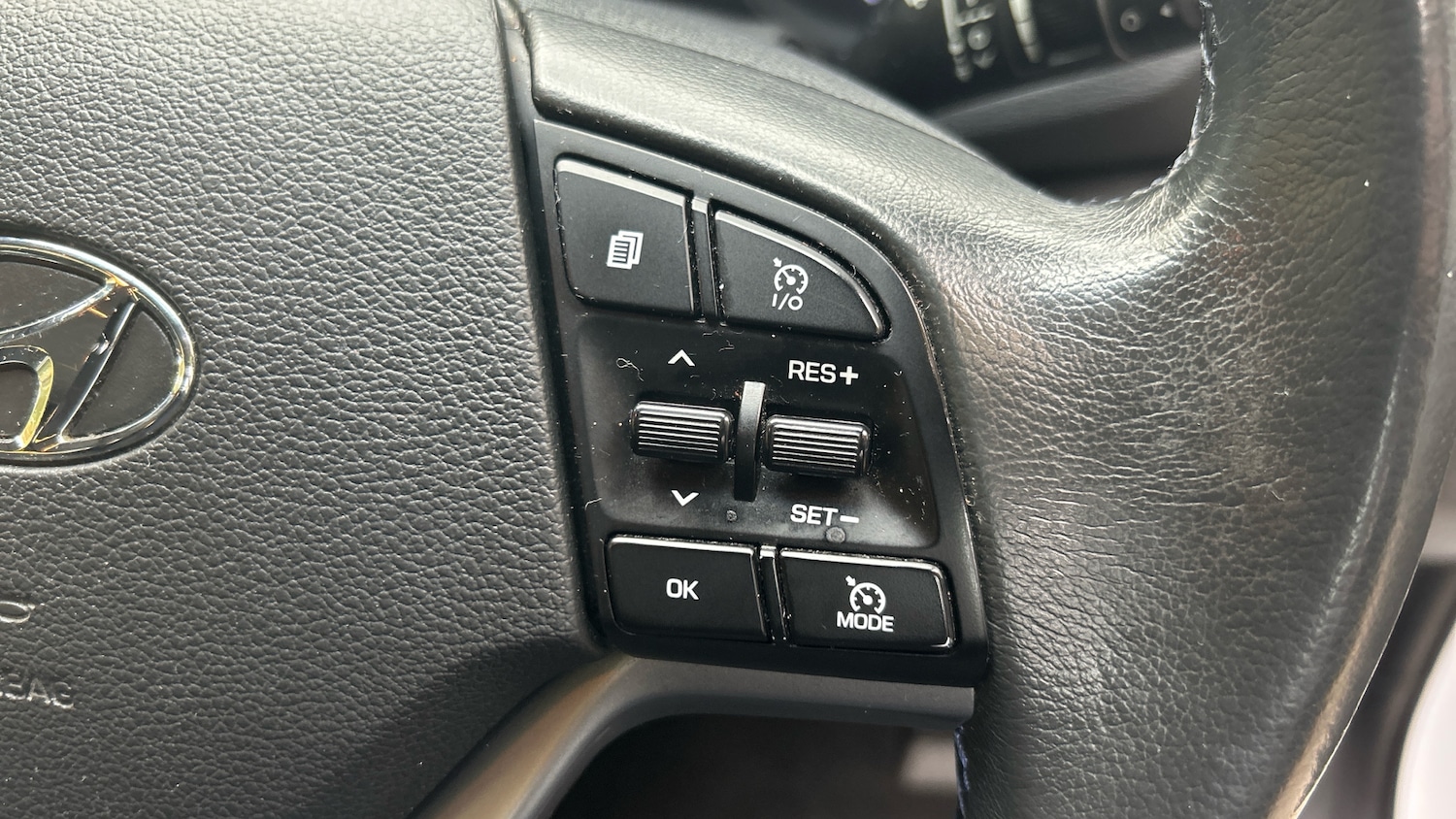 Used Hyundai TUCSON 2016 for sale - 76458459: Photo 24